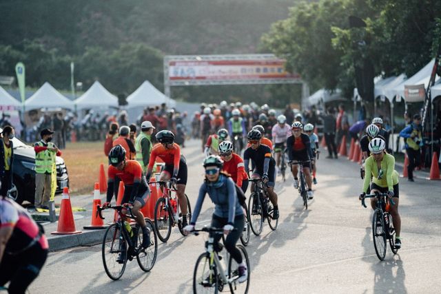 1031-02 200位高山騎乘愛好者前來挑戰中華民國自行車騎士協會提供